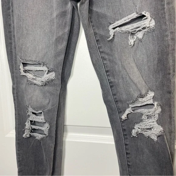 American Eagle Outfitters Grey Distressed High-Rise Skinny Jeans - Women - Picture 8 of 16